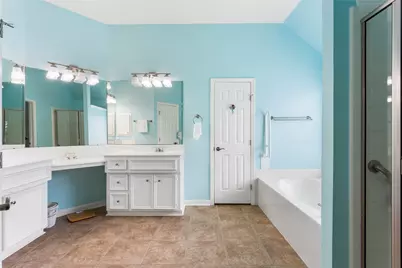 2885 Smokey Lake Lane, League City, TX 77539 - Photo 23