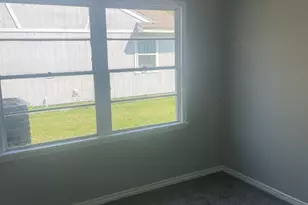 1005 Southampton St, Angleton, TX 77515 - Photo 9