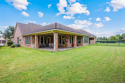 103 Lake View Loop, Fulshear, TX 77441 - Photo 47
