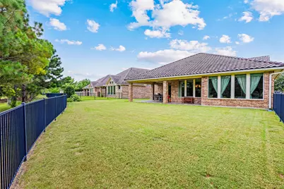 103 Lake View Loop, Fulshear, TX 77441 - Photo 33