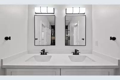 1504 W Blum Street #B, Alvin, TX 77511 - Photo 15