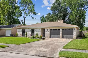 16910 David Glen Dr, Friendswood, TX 77546 - Photo 3