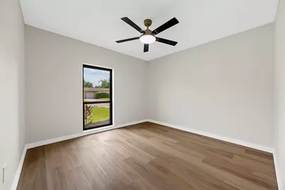16910 David Glen Drive, Friendswood, TX 77546 - Photo 15