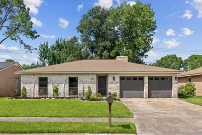 16910 David Glen Drive, Friendswood, TX 77546 - Photo 1