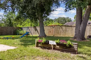 16910 David Glen Dr, Friendswood, TX 77546 - Photo 23