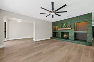 16910 David Glen Dr, Friendswood, TX 77546 - Photo 1