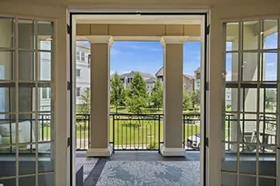 933 Blackshire Ln, Houston, TX 77055 - Photo 3