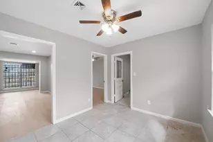 9347 Clearway Dr, Houston, TX 77033 - Photo 9