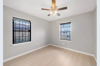 9347 Clearway Drive, Houston, TX 77033 - Photo 13