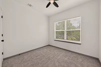 8306 Tidwell Road #B, Houston, TX 77028 - Photo 11