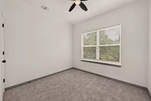 8306 Tidwell Rd, Houston, TX 77028 - Photo 11