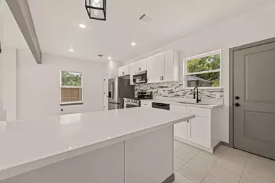 8306 Tidwell Road #B, Houston, TX 77028 - Photo 9