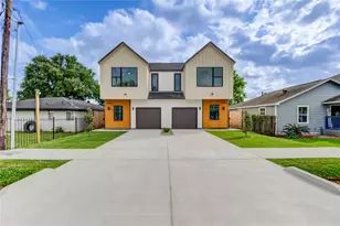 4554 Newberry St, Houston, TX 77051 - Photo 1