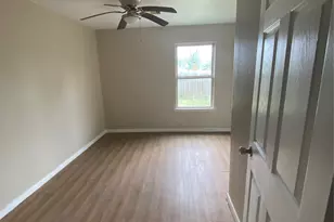 829 Fair St, Houston, TX 77088 - Photo 3