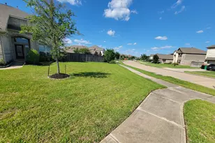 31302 Little Garden Ct, Hockley, TX 77447 - Photo 3