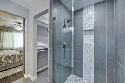 7926 Ridgeview Drive, Houston, TX 77055 - Photo 13