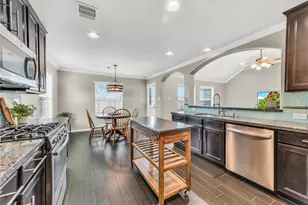 1813 Oakbranch Dr, Pearland, TX 77581 - Photo 9