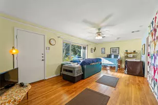 6834 Leader St, Houston, TX 77074 - Photo 3