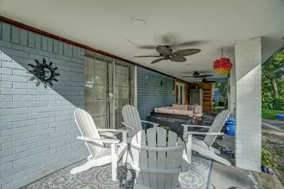 109 Southern Oaks Drive, Lake Jackson, TX 77566 - Photo 33