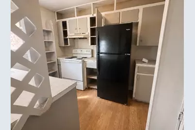 905 E Columbus Drive, Wharton, TX 77488 - Photo 3