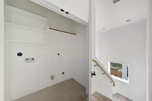 7735 Hammerly Blvd, Houston, TX 77055 - Photo 23