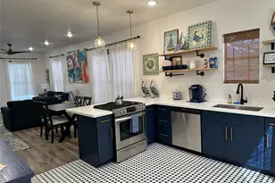 4009 Avenue L, Galveston, TX 77550 - Photo 5