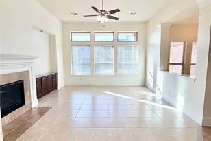 4526 Broken Rock Ln, Sugar Land, TX 77479 - Photo 9