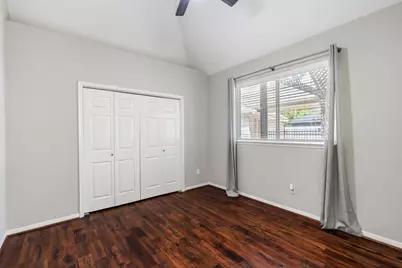 1007 Oakland Court, Sugar Land, TX 77498 - Photo 25