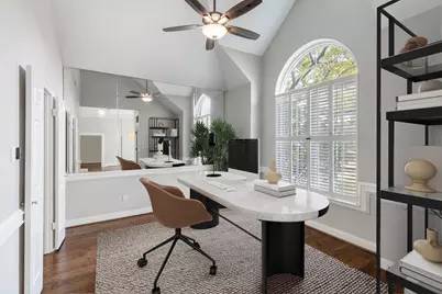 1007 Oakland Court, Sugar Land, TX 77498 - Photo 5