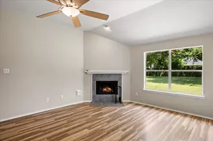 22 Highland St, Texas City, TX 77591 - Photo 9