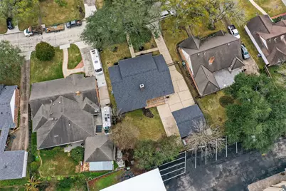 1319 Saxony Lane, Houston, TX 77058 - Photo 43