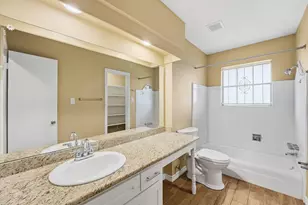 4122 Regency Dr, Houston, TX 77045 - Photo 9