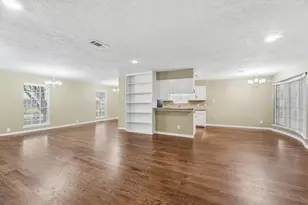 4122 Regency Dr, Houston, TX 77045 - Photo 5