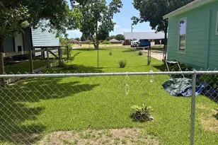 1714 N Avenue Q, Freeport, TX 77541 - Photo 19