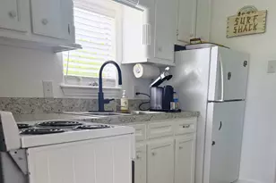 1714 N Avenue Q, Freeport, TX 77541 - Photo 7