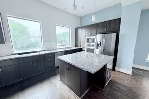 2913 Leeland St, Houston, TX 77003 - Photo 9