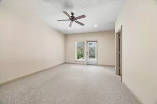 903 Asbury St, Houston, TX 77007 - Photo 5