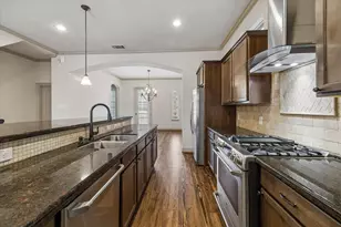 903 Asbury St, Houston, TX 77007 - Photo 13