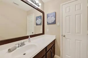 3203 Ruffin Green Ct, Fresno, TX 77545 - Photo 9