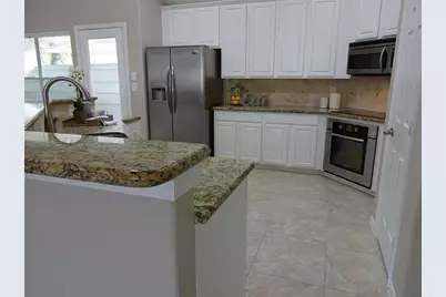 14 Paddock Pines Place, The Woodlands, TX 77382 - Photo 11