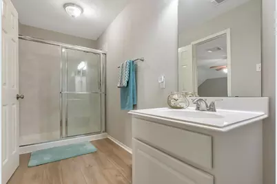 46 E Hobbit Glen Drive, Conroe, TX 77384 - Photo 7