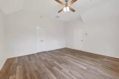 46 E Hobbit Glen Drive, Conroe, TX 77384 - Photo 21