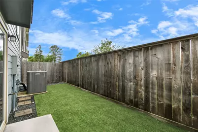 11012 Mikula Drive, Houston, TX 77043 - Photo 5