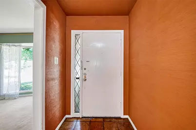 7707 Burning Hills Drive, Houston, TX 77071 - Photo 7