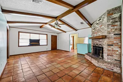 7707 Burning Hills Drive, Houston, TX 77071 - Photo 13