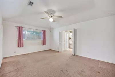 7707 Burning Hills Drive, Houston, TX 77071 - Photo 37