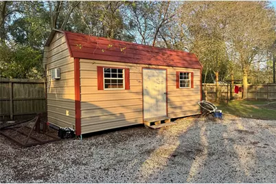 3706 College Street, Damon, TX 77430 - Photo 5