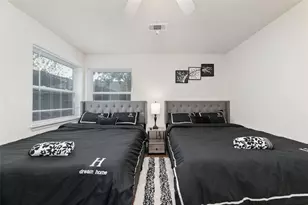 11915 Sea Shore Dr, Houston, TX 77072 - Photo 9