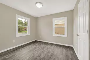 5714 Peacock St, Houston, TX 77033 - Photo 17