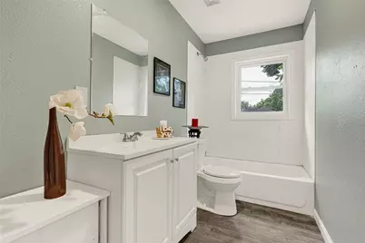 5714 Peacock Street, Houston, TX 77033 - Photo 15
